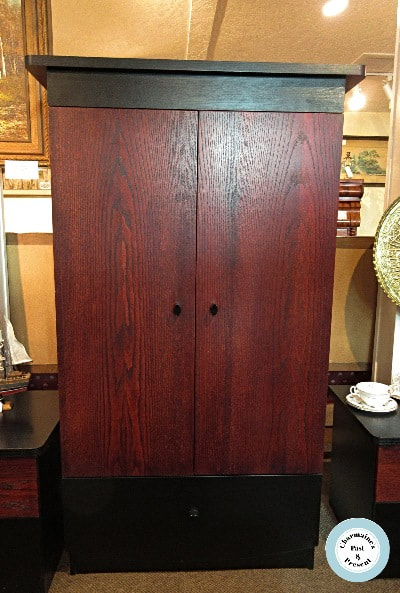 VERY HANDY MODERN CONDO SIZE CUPBOARD CHEST BY MEUBLES NOUVEAU CONCEPT...$449.00