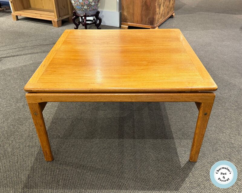 GREAT DANISH MODERN TEAK COFFEE TABLE/END TABLE WITH FLOATING TOP...$299.00